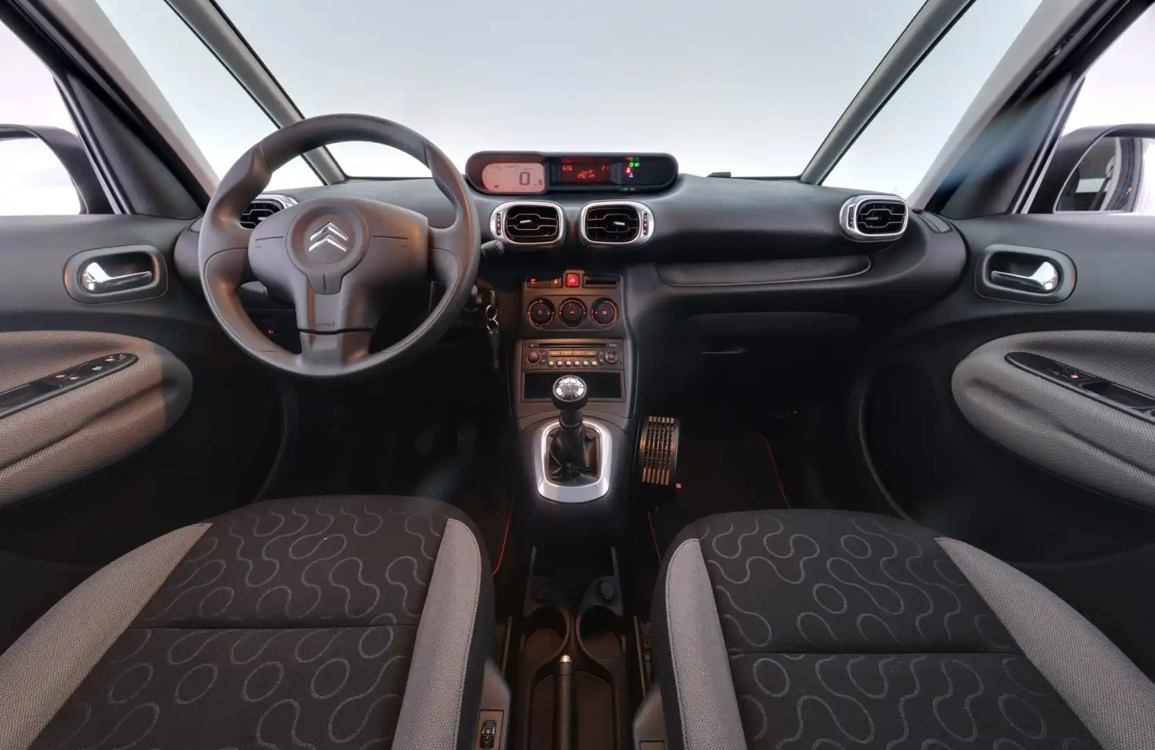car-image