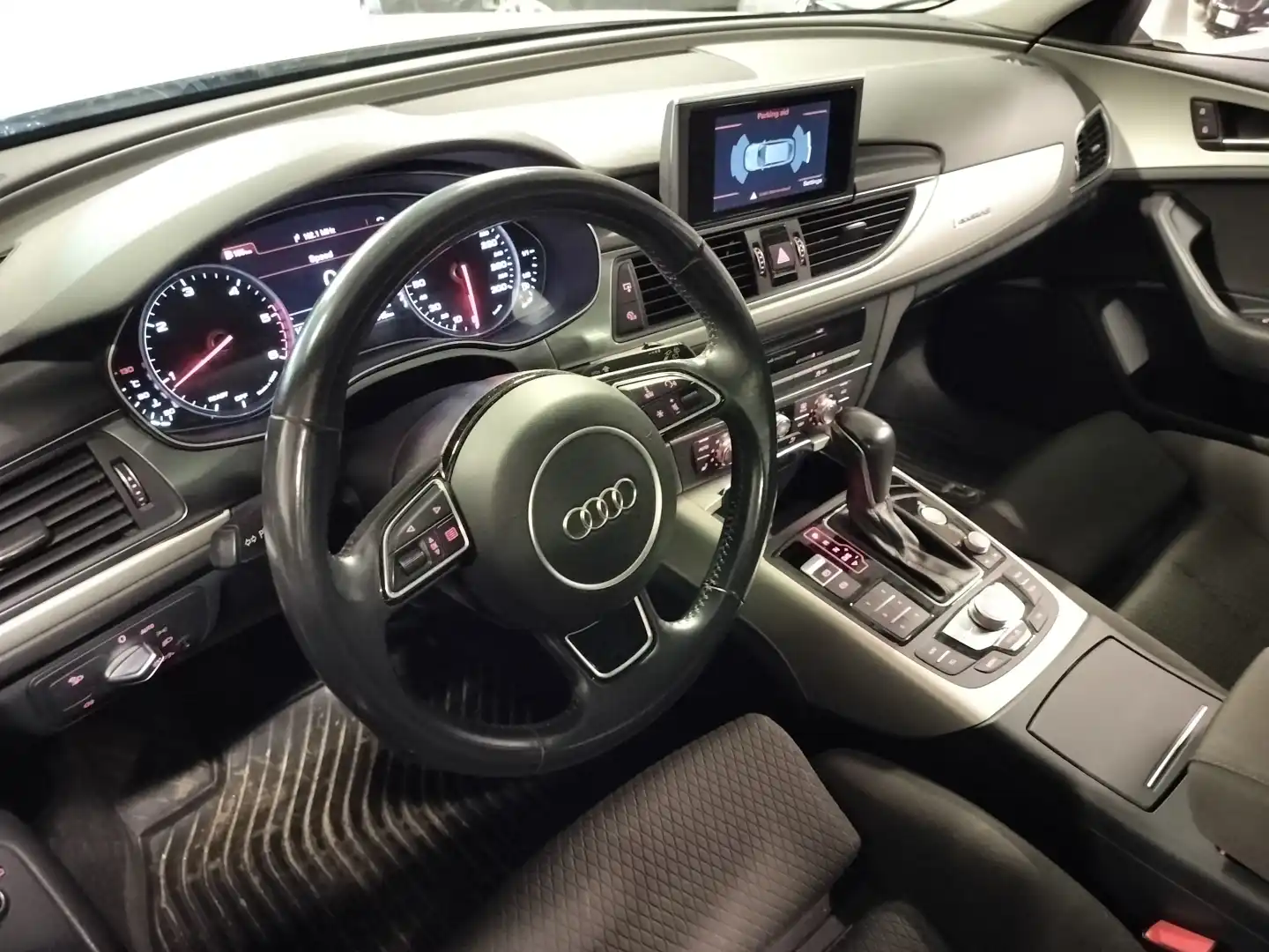 car-image