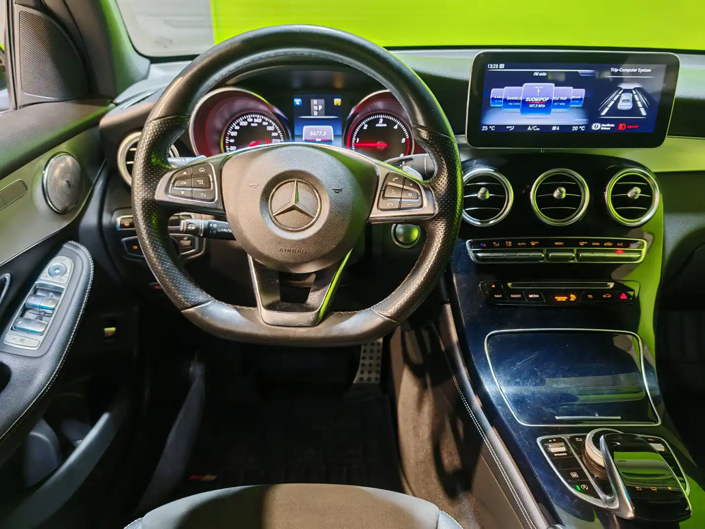 car-image