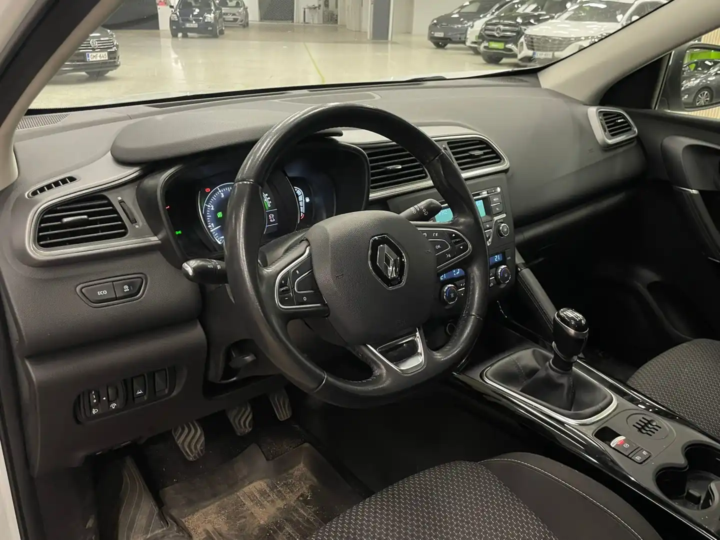 car-image