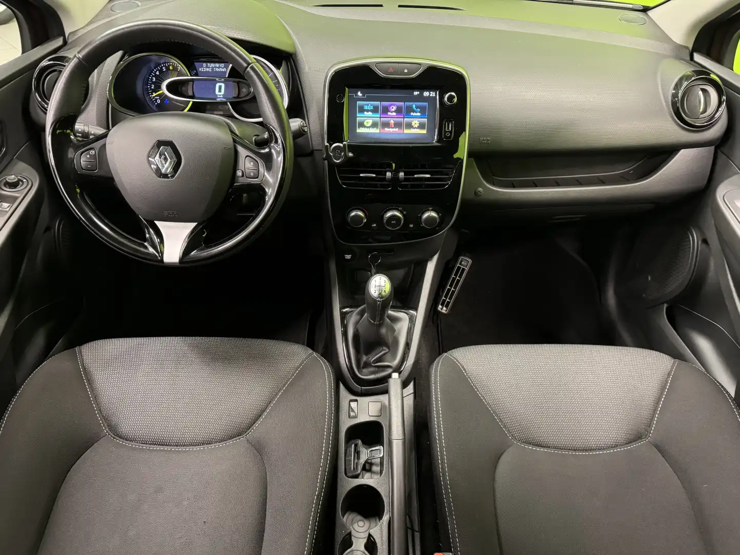 car-image