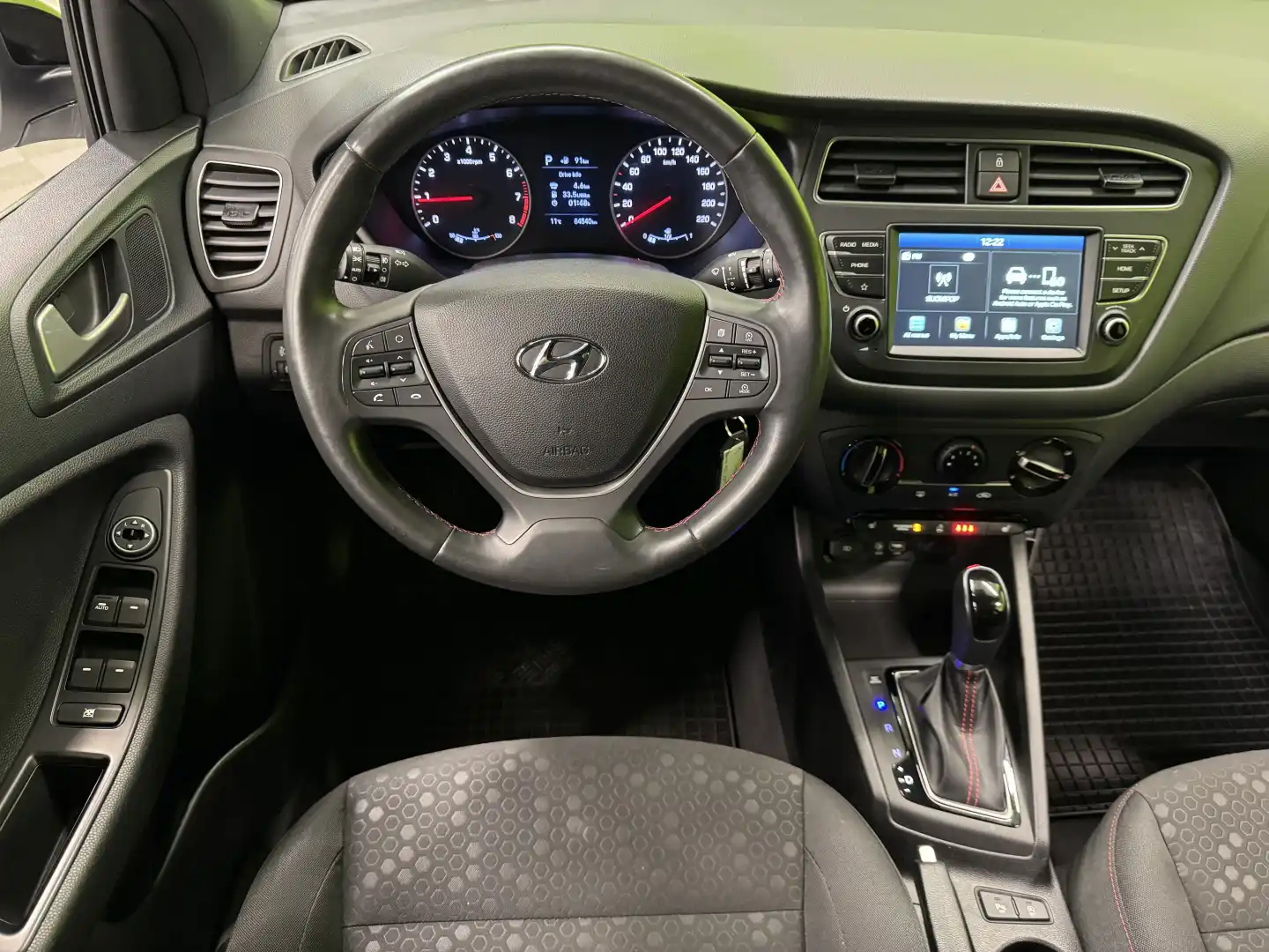 car-image