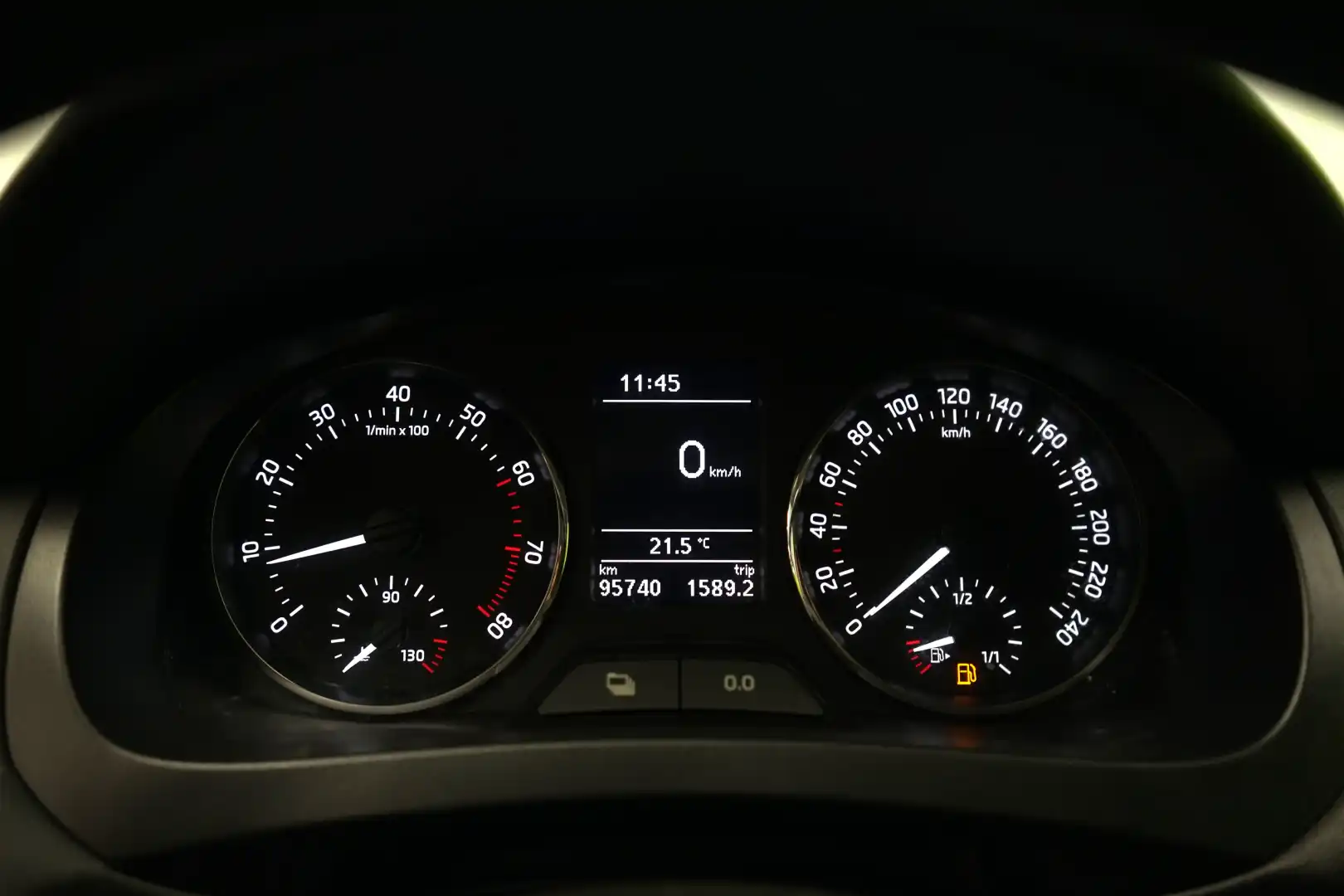 car-image