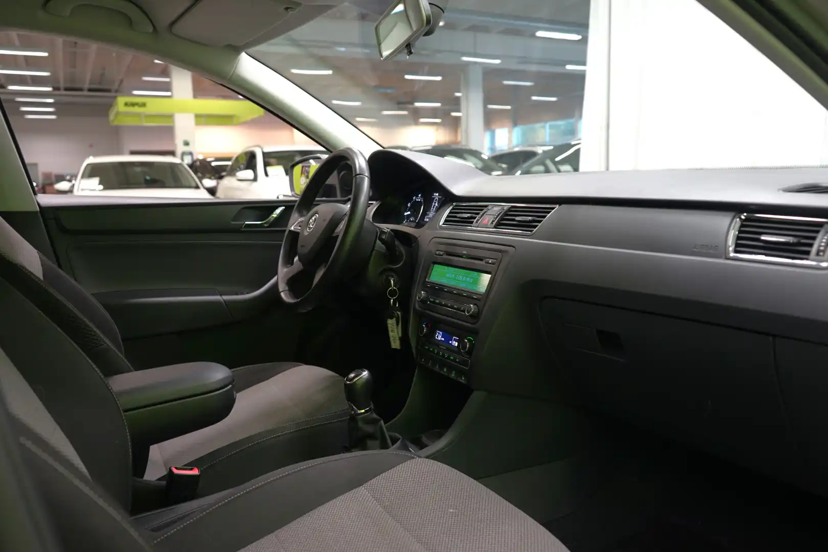 car-image