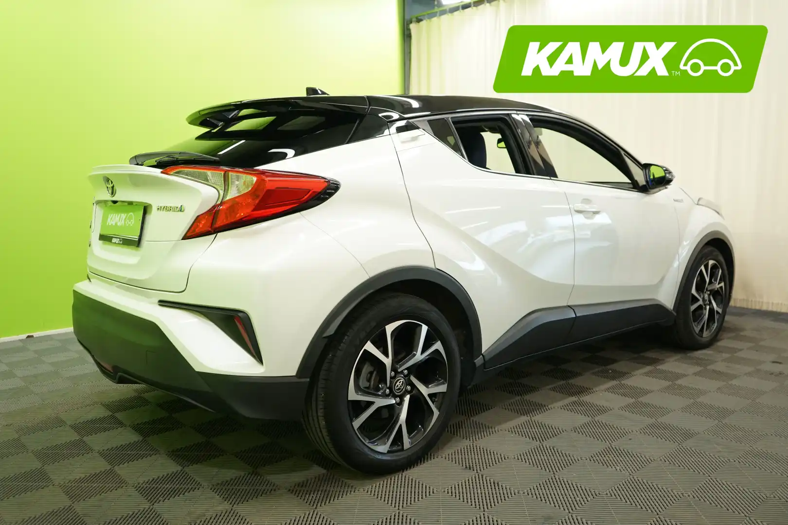 car-image