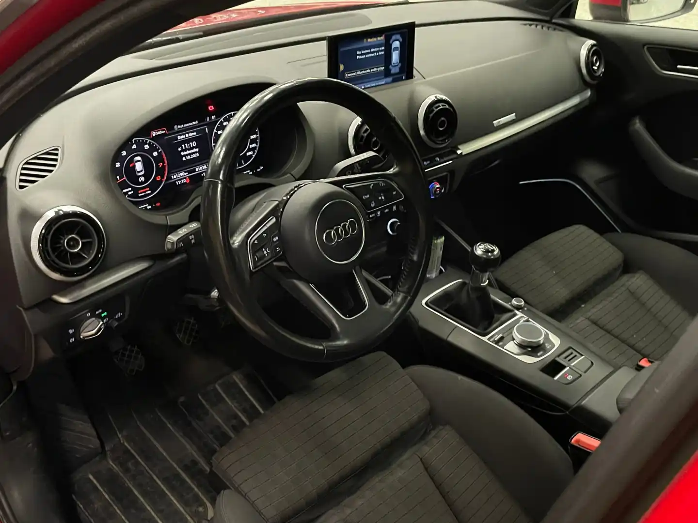 car-image