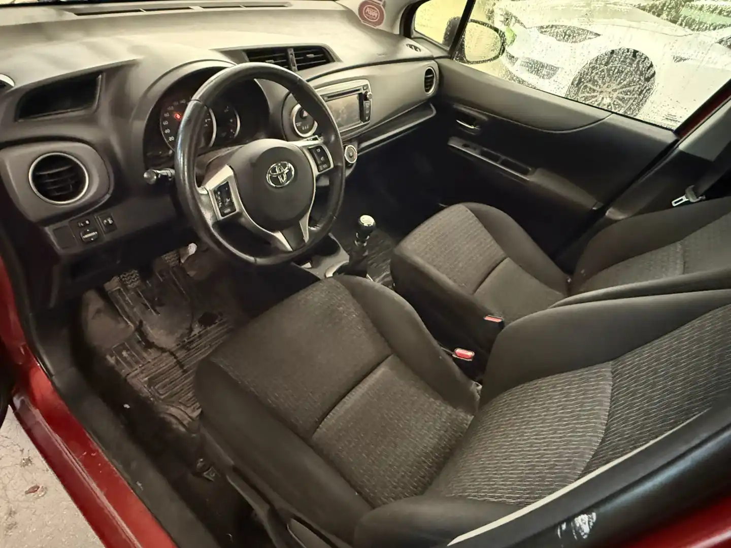 car-image