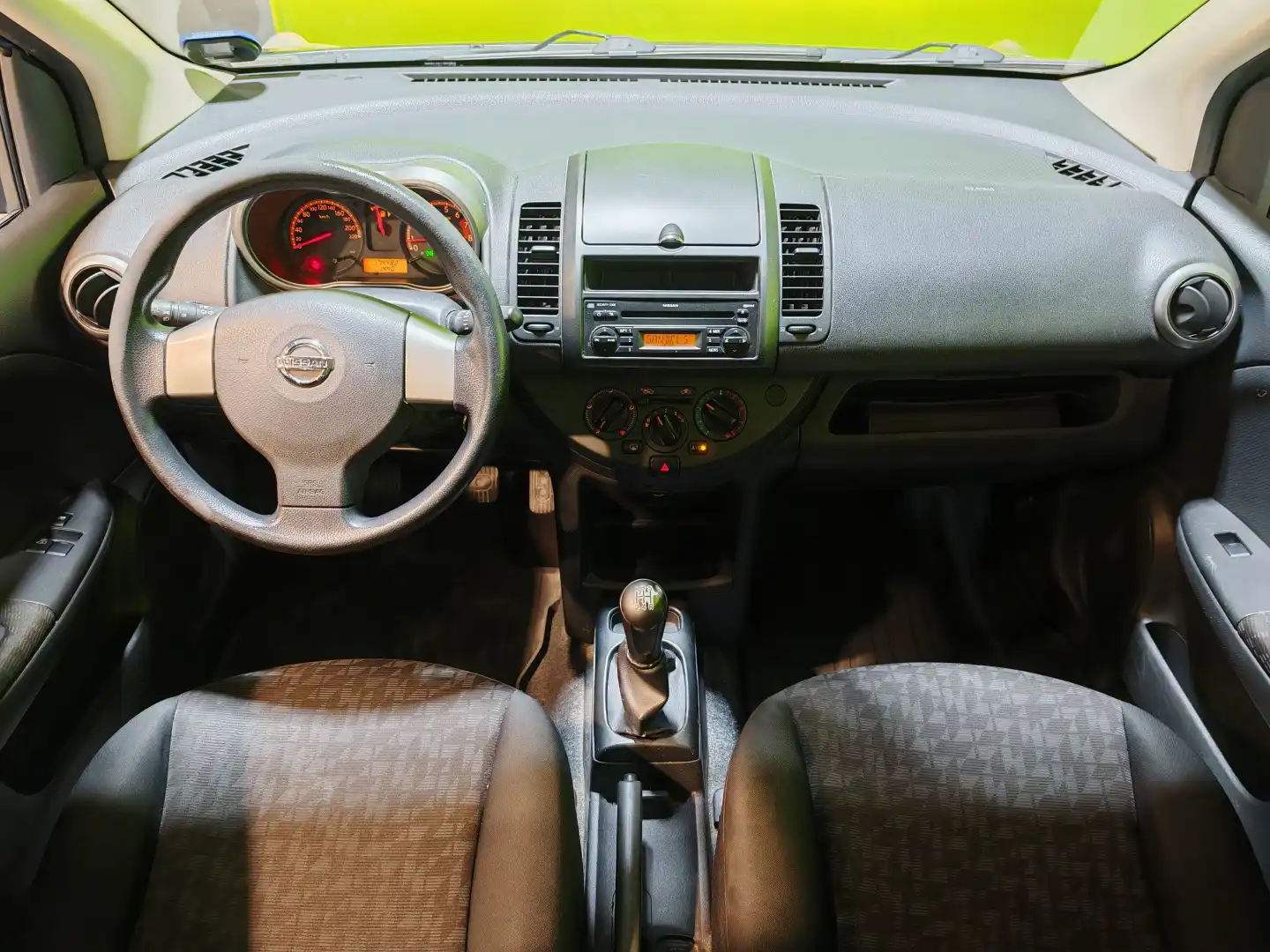 car-image