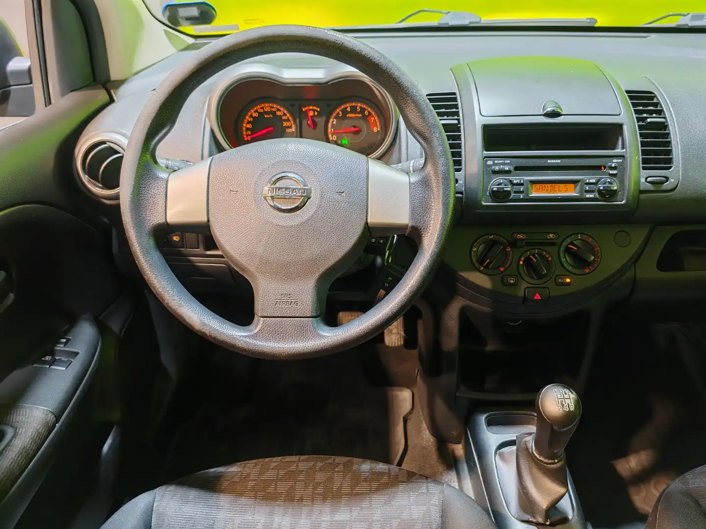car-image