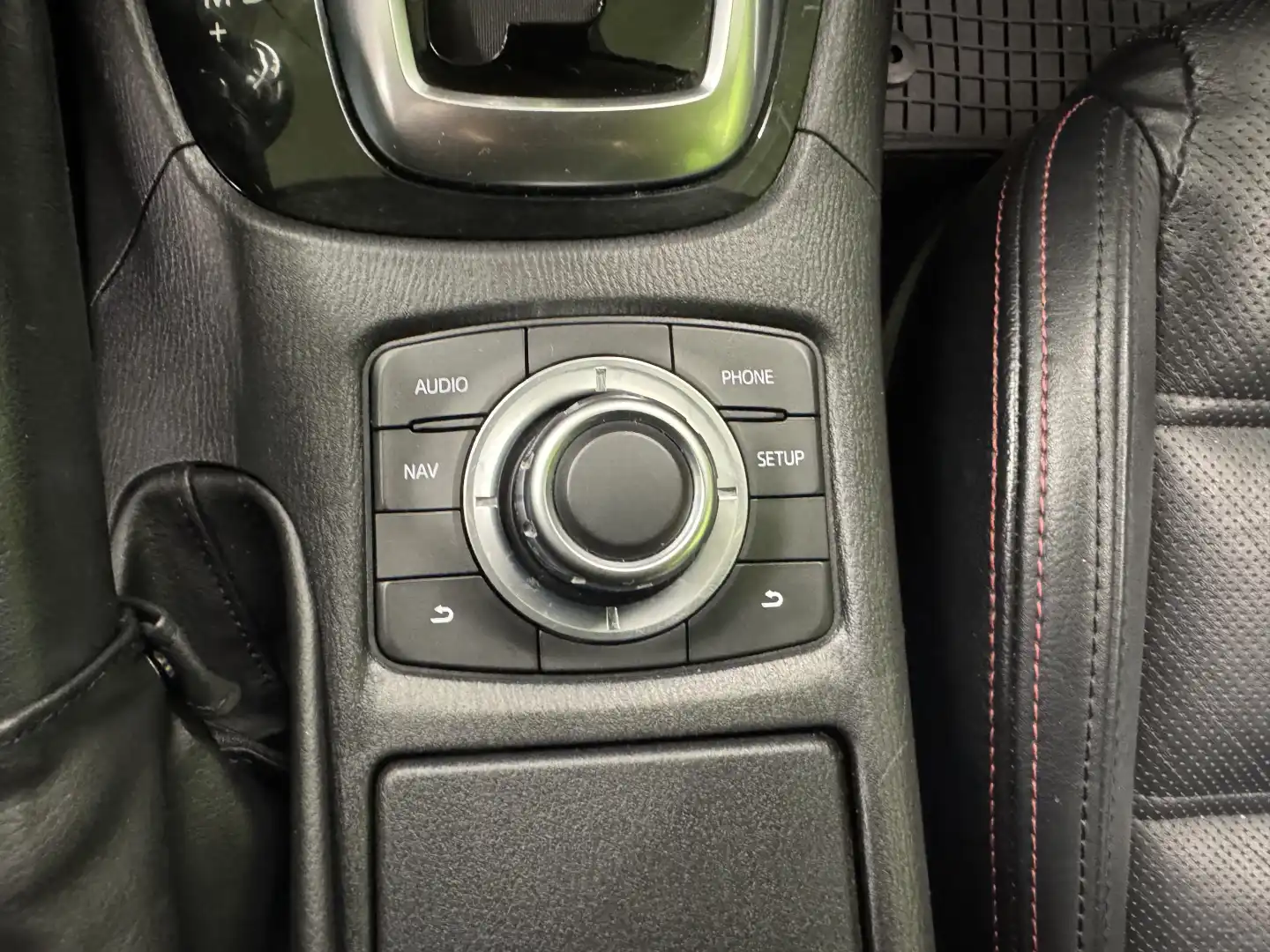 car-image