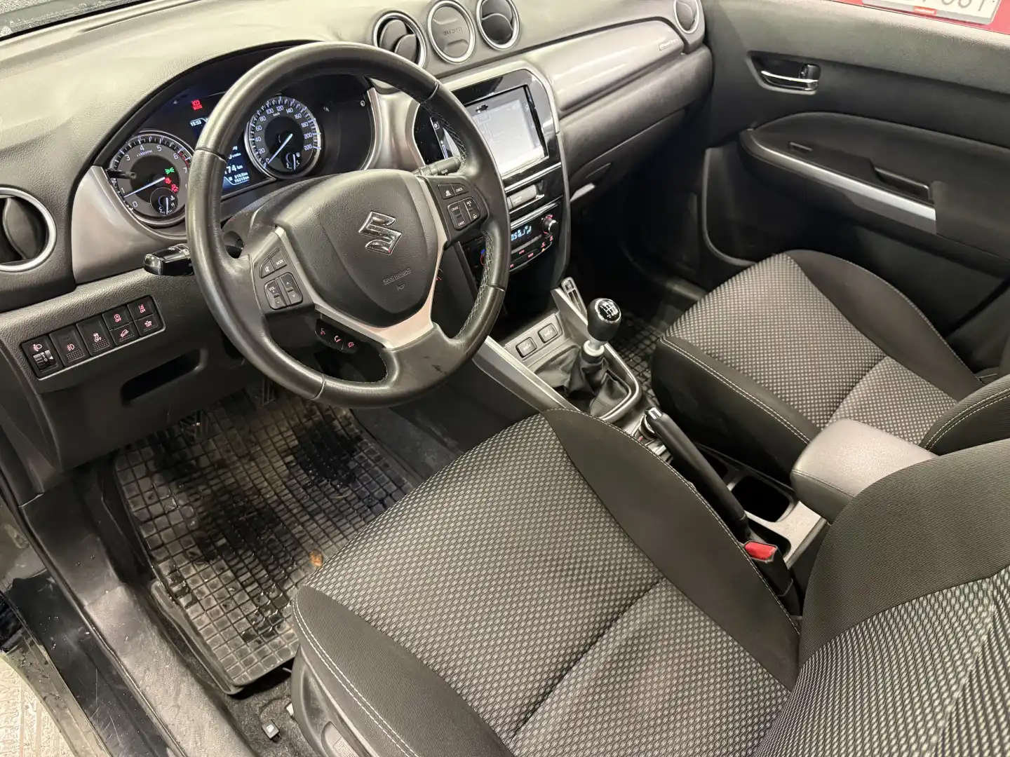 car-image
