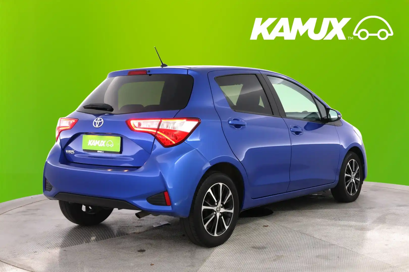 car-image