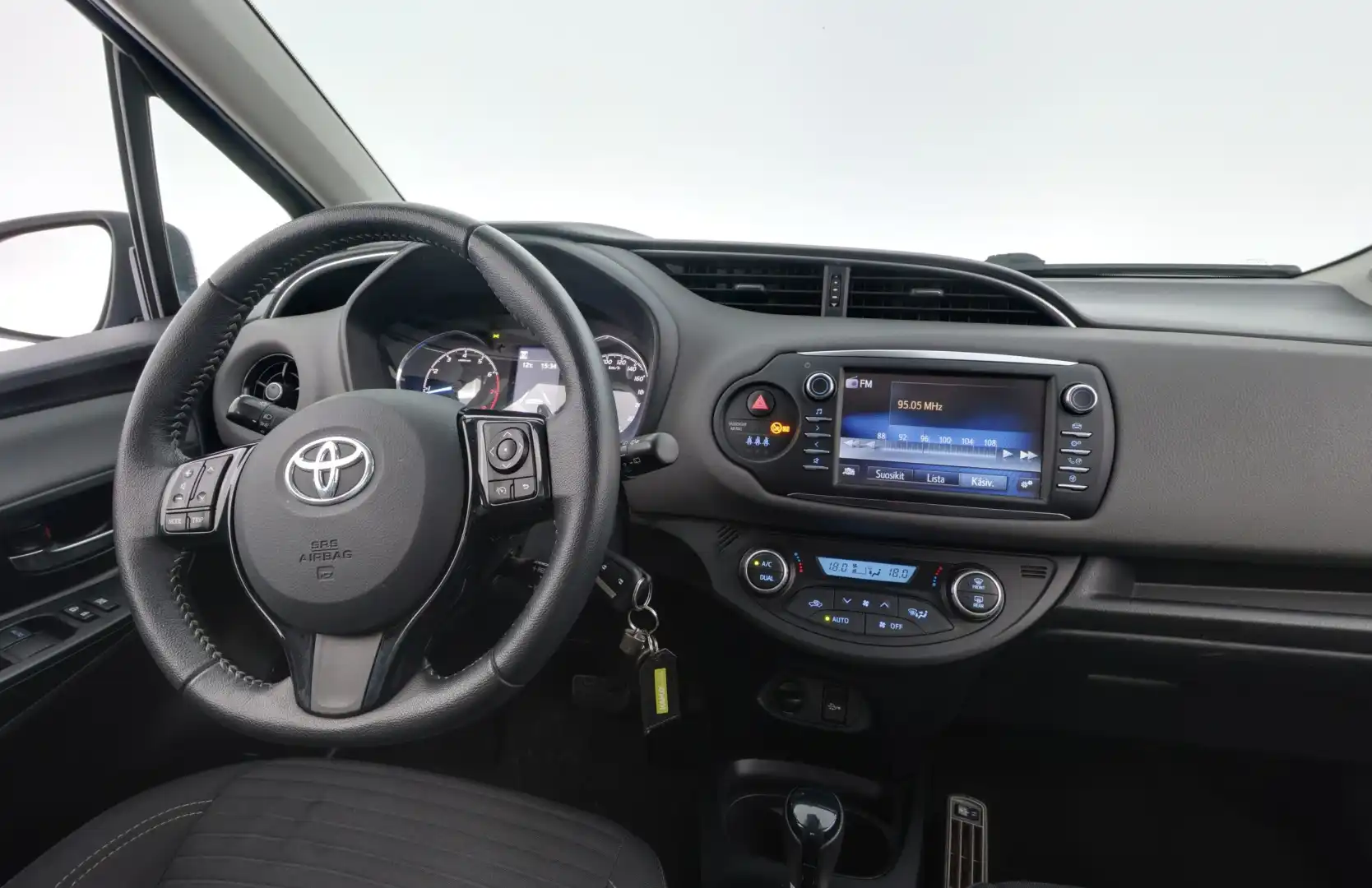 car-image