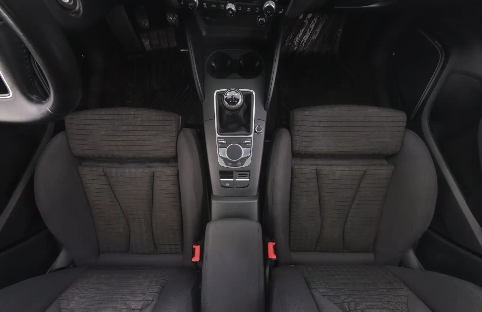 car-image