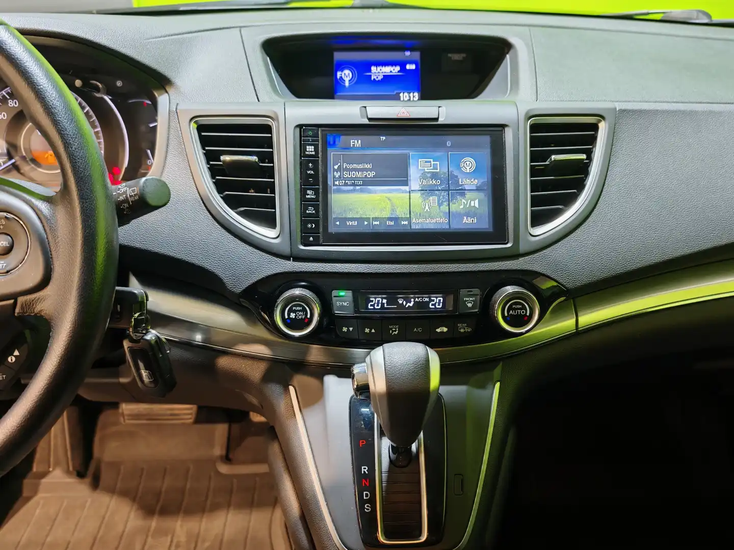 car-image