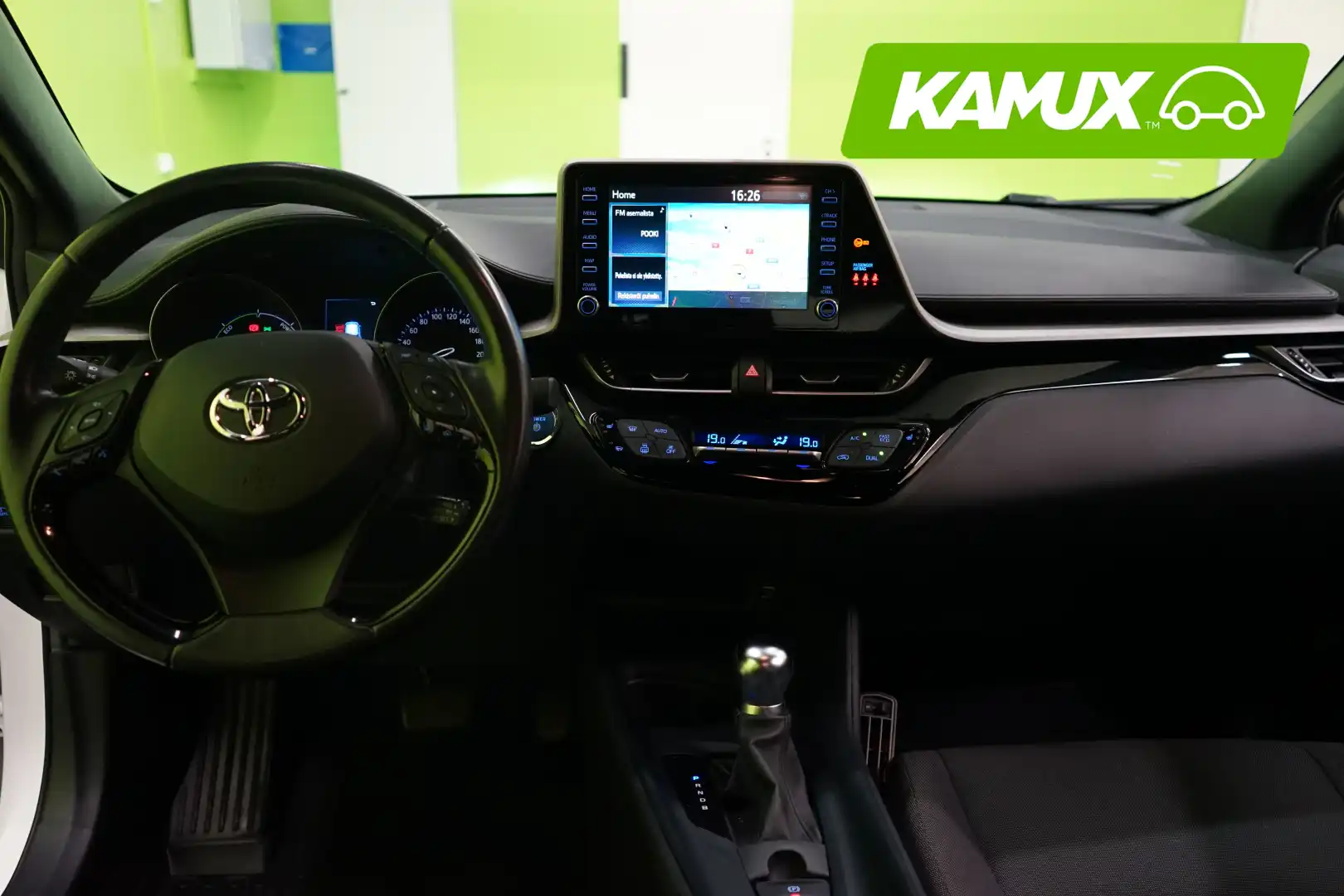 car-image
