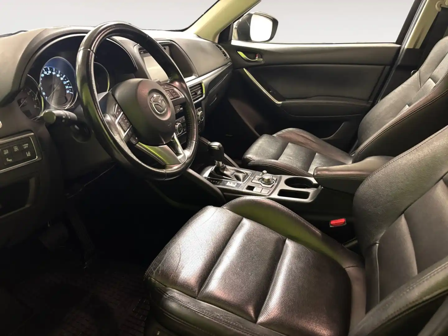 car-image
