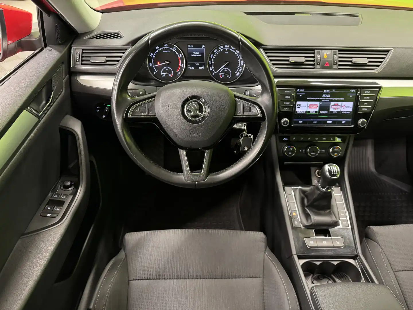 car-image