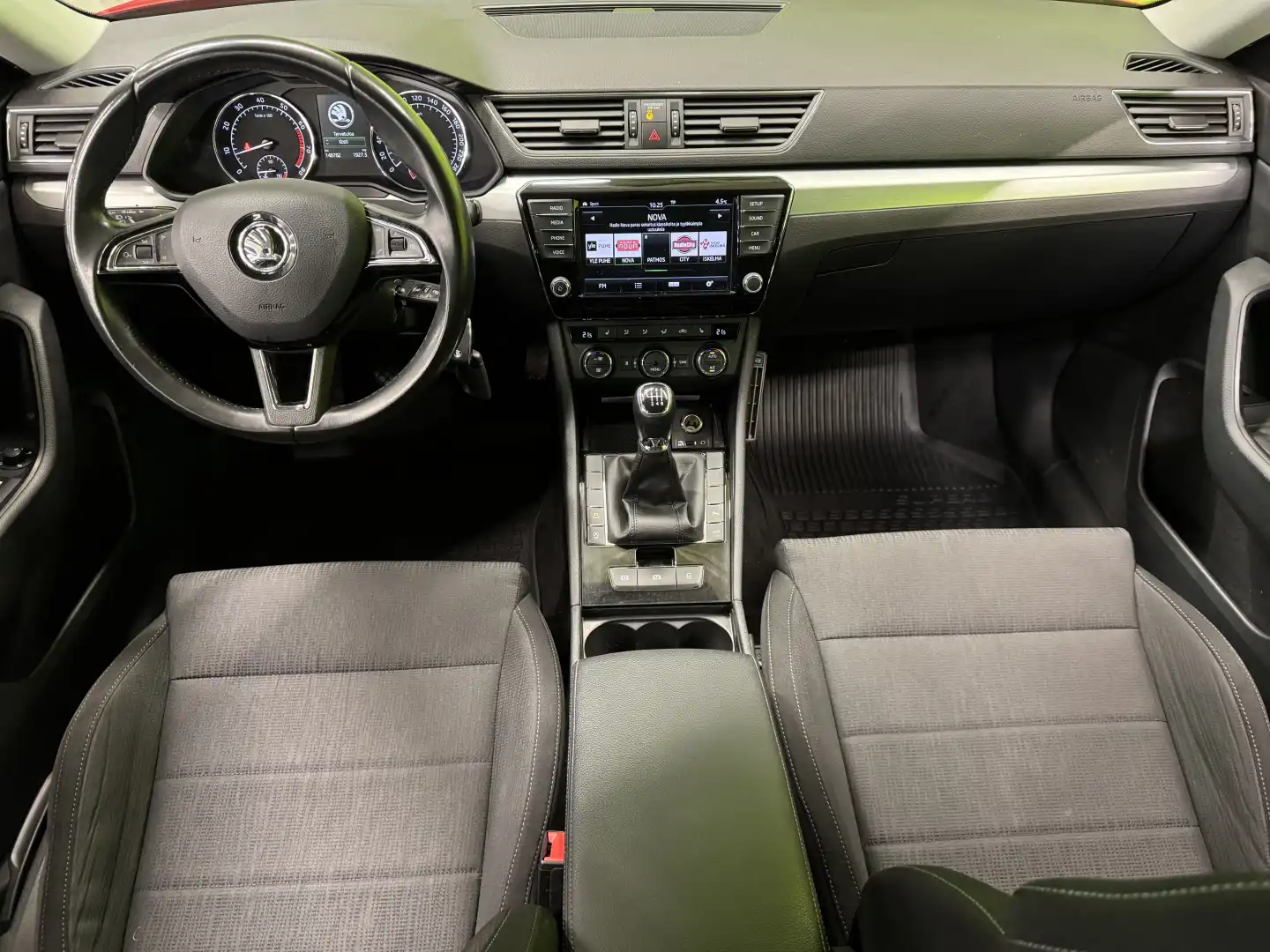 car-image