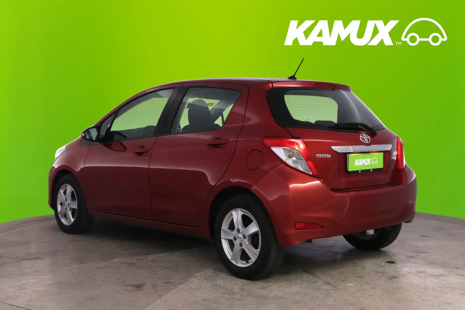 car-image