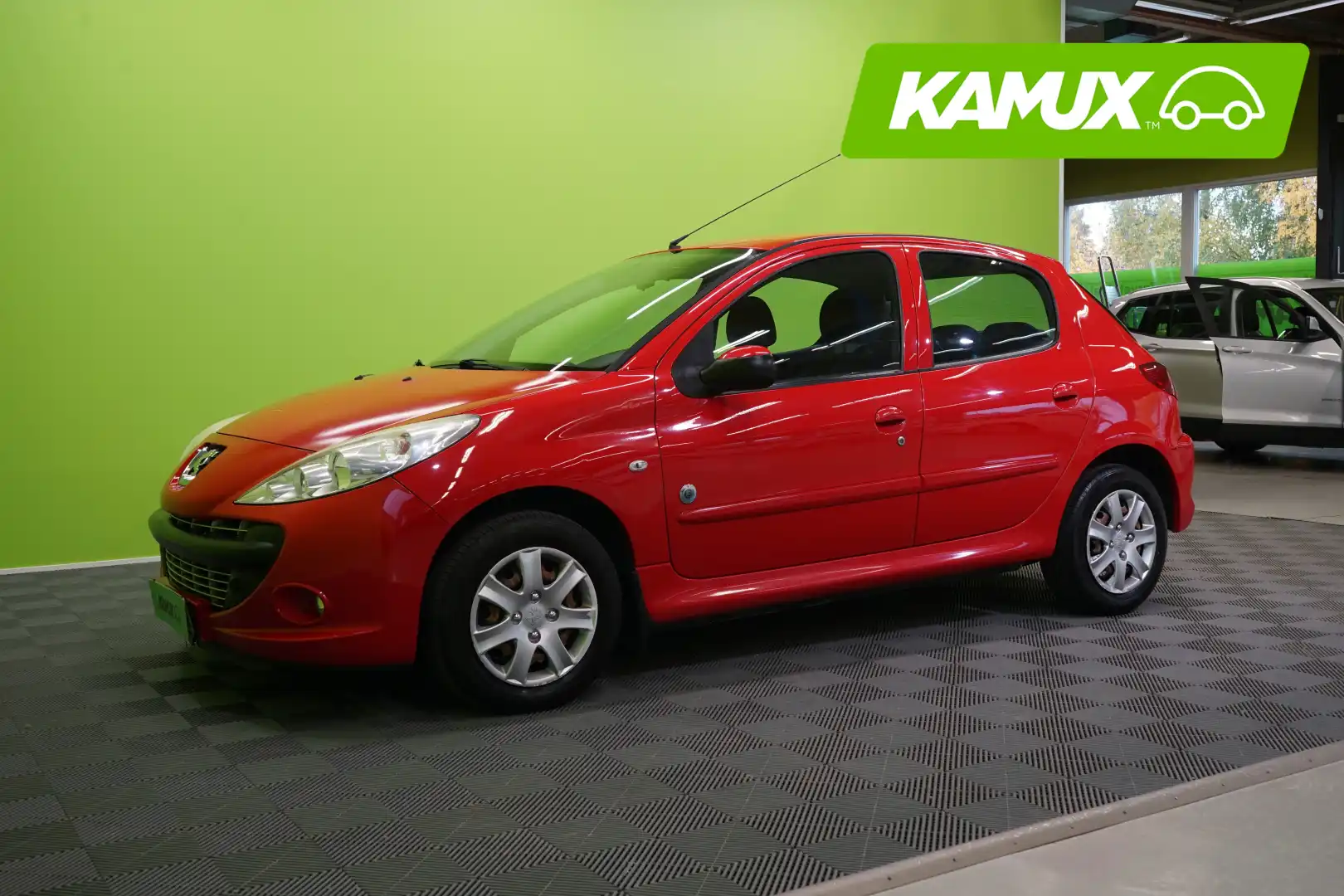 car-image