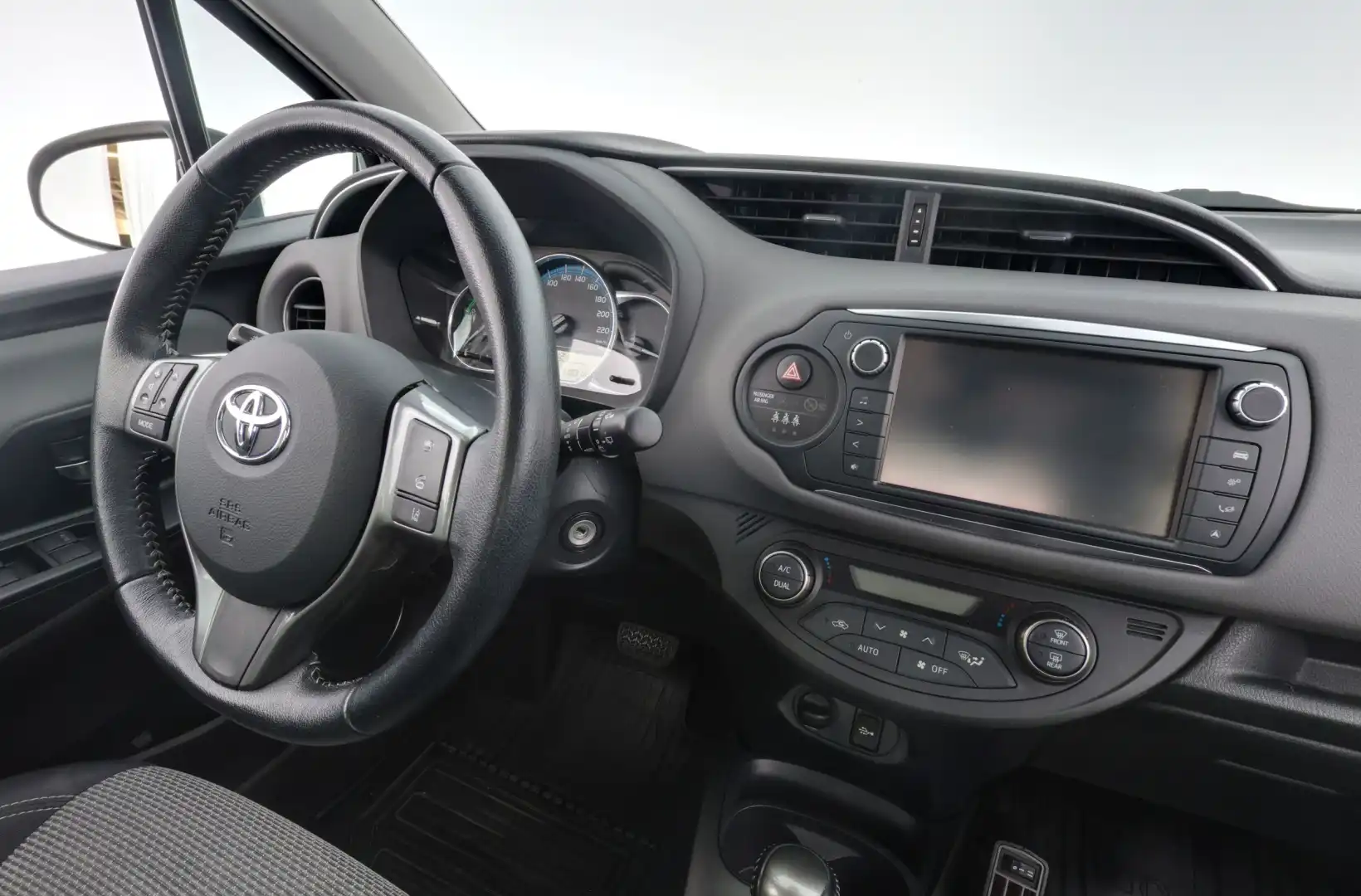 car-image