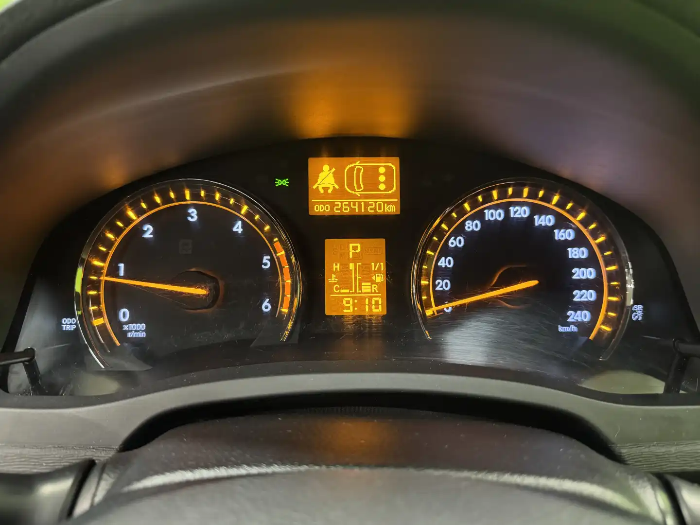 car-image