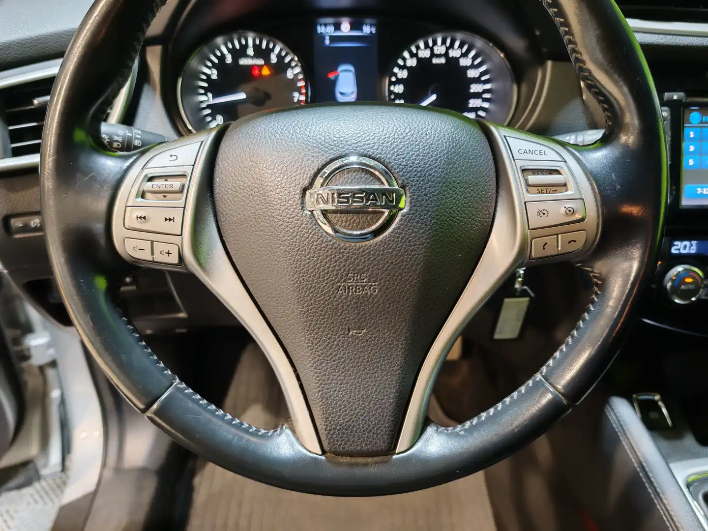 car-image