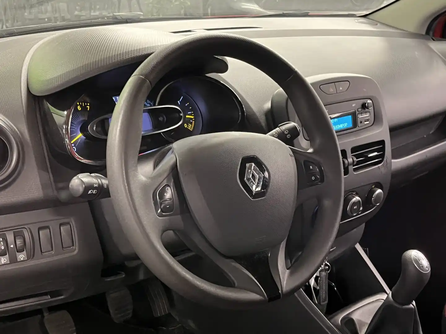 car-image