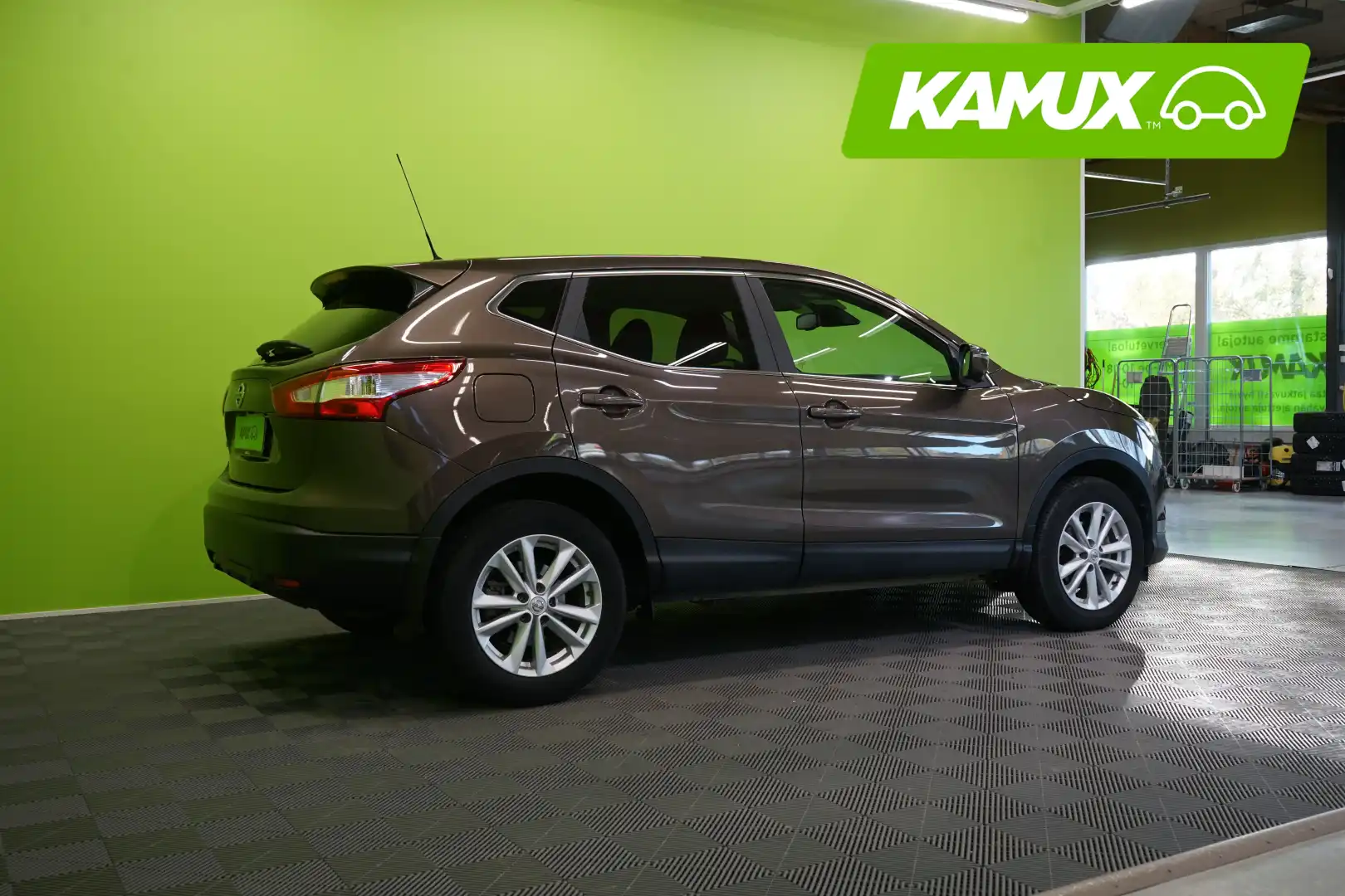 car-image