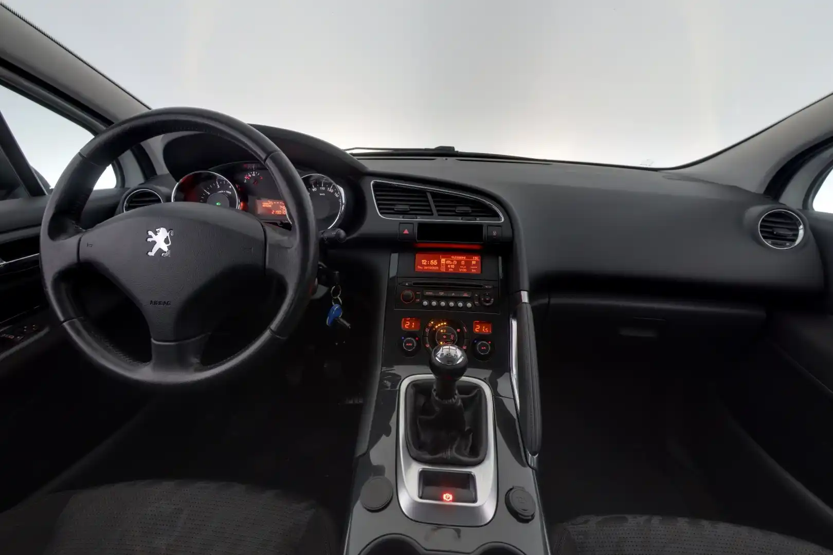 car-image