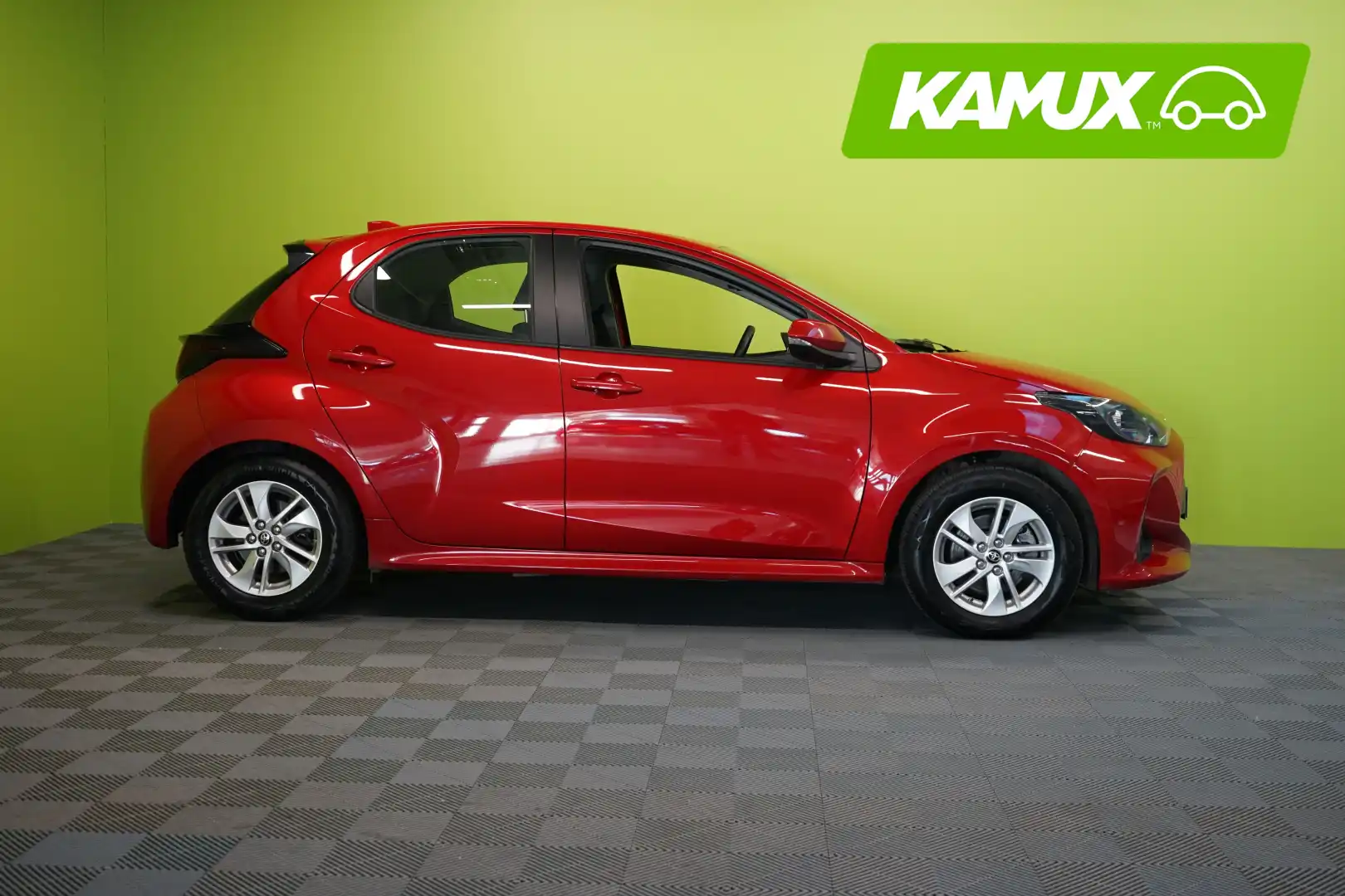car-image