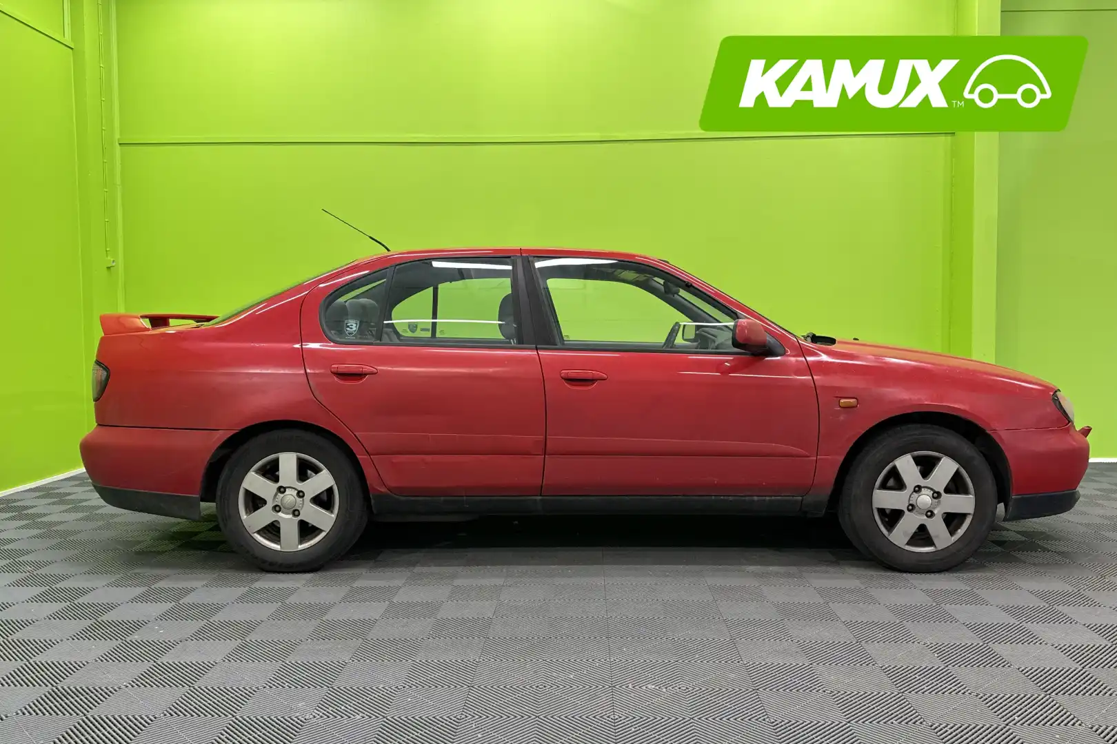 car-image