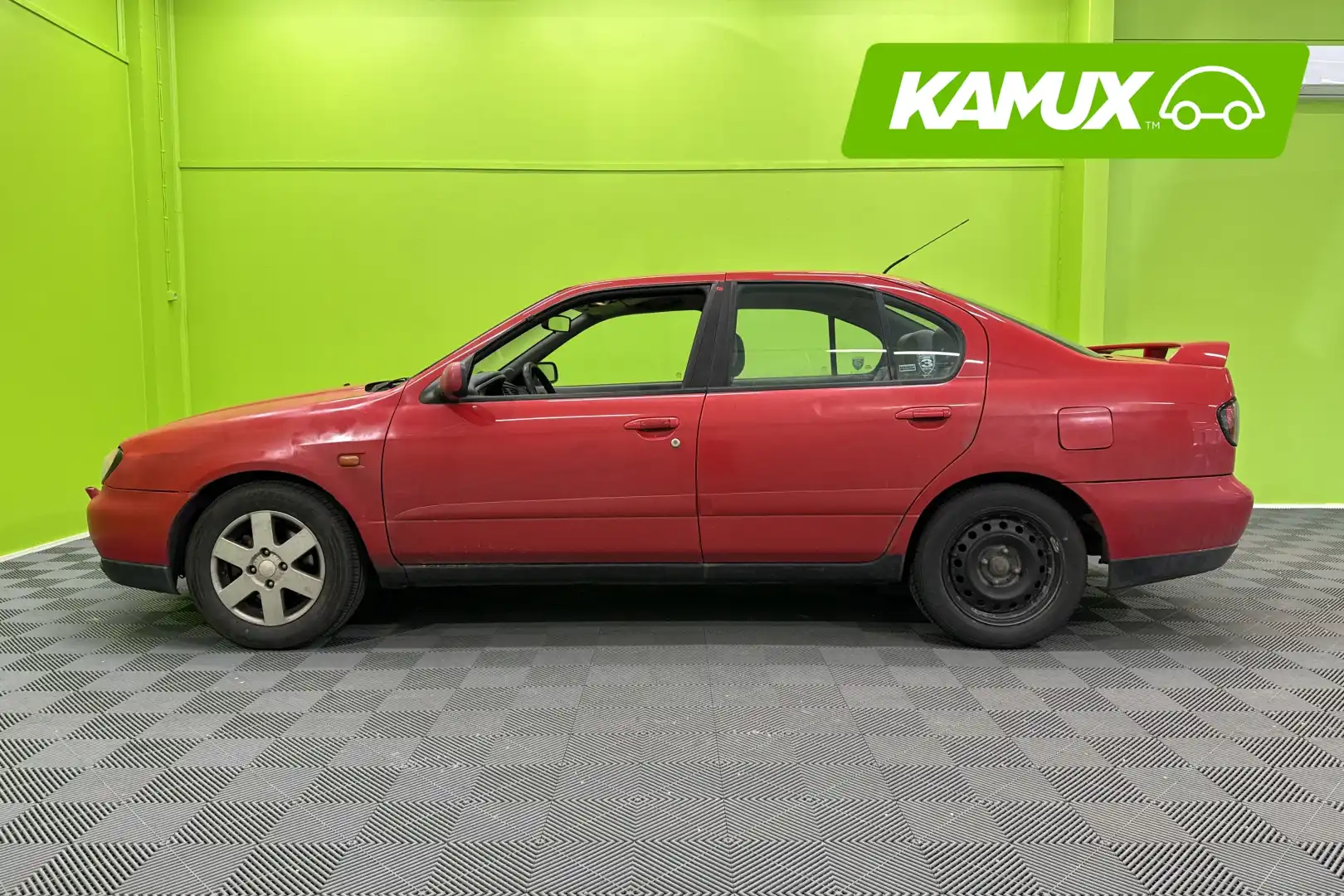 car-image