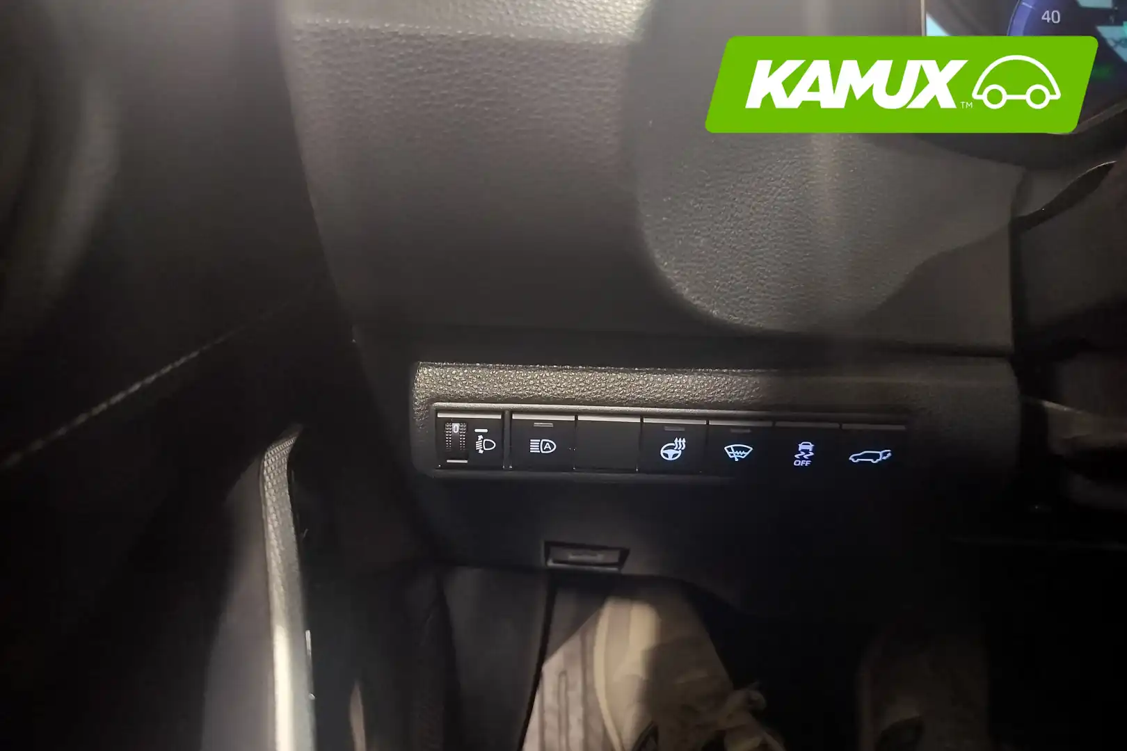 car-image