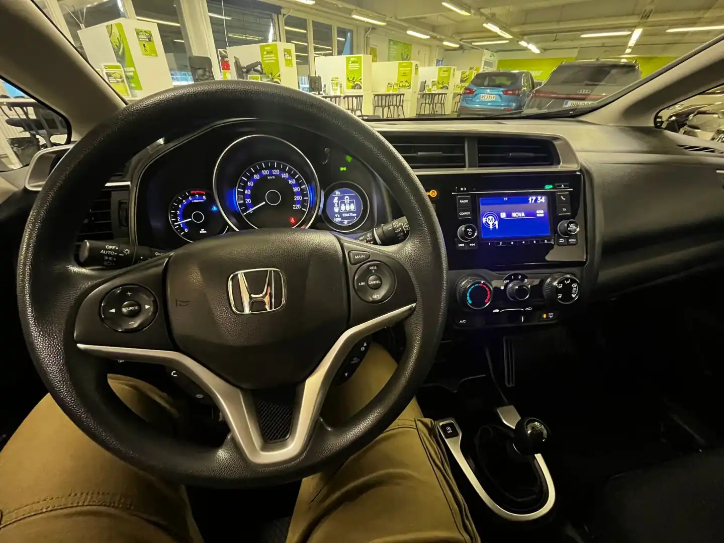 car-image