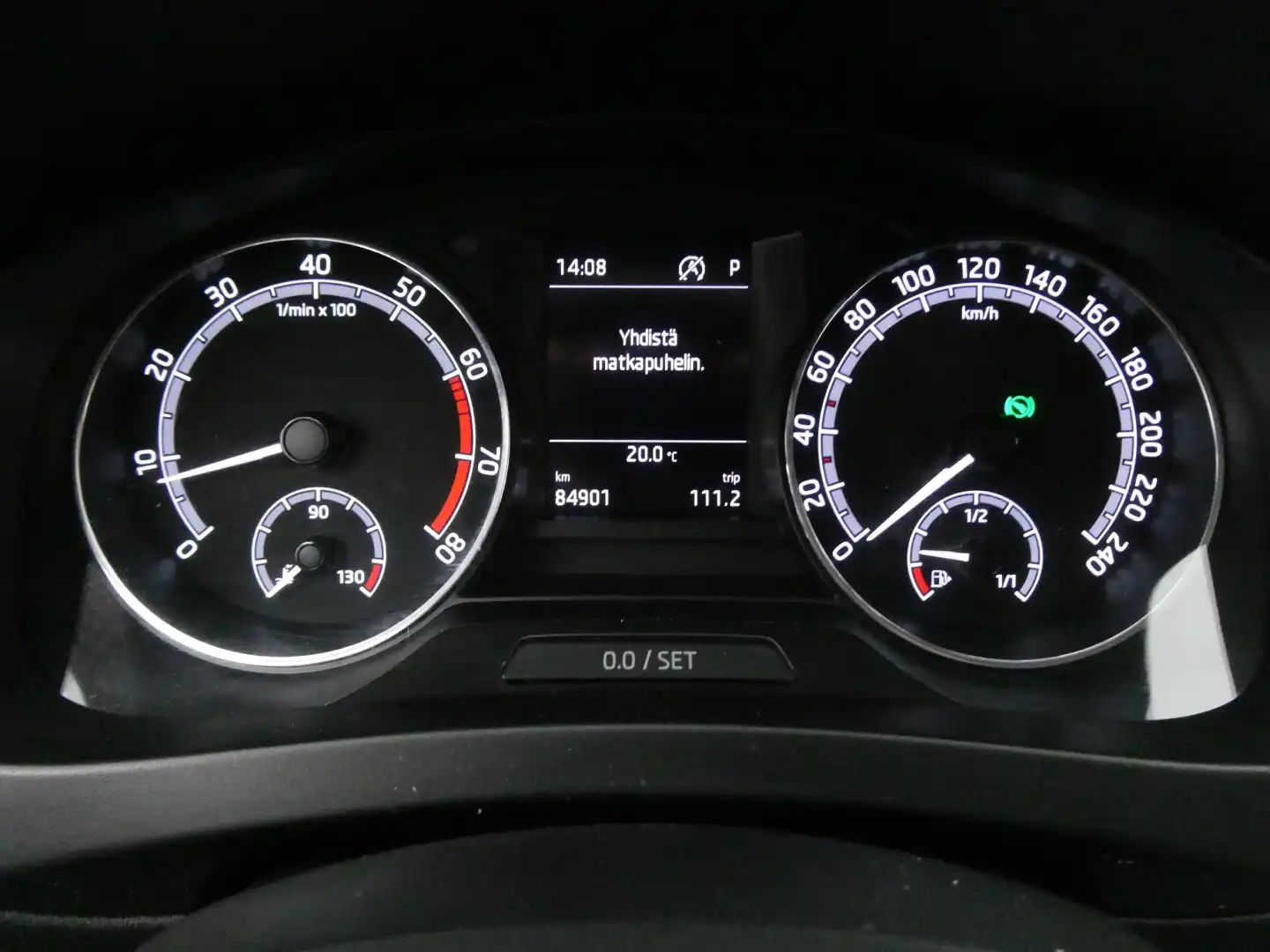 car-image