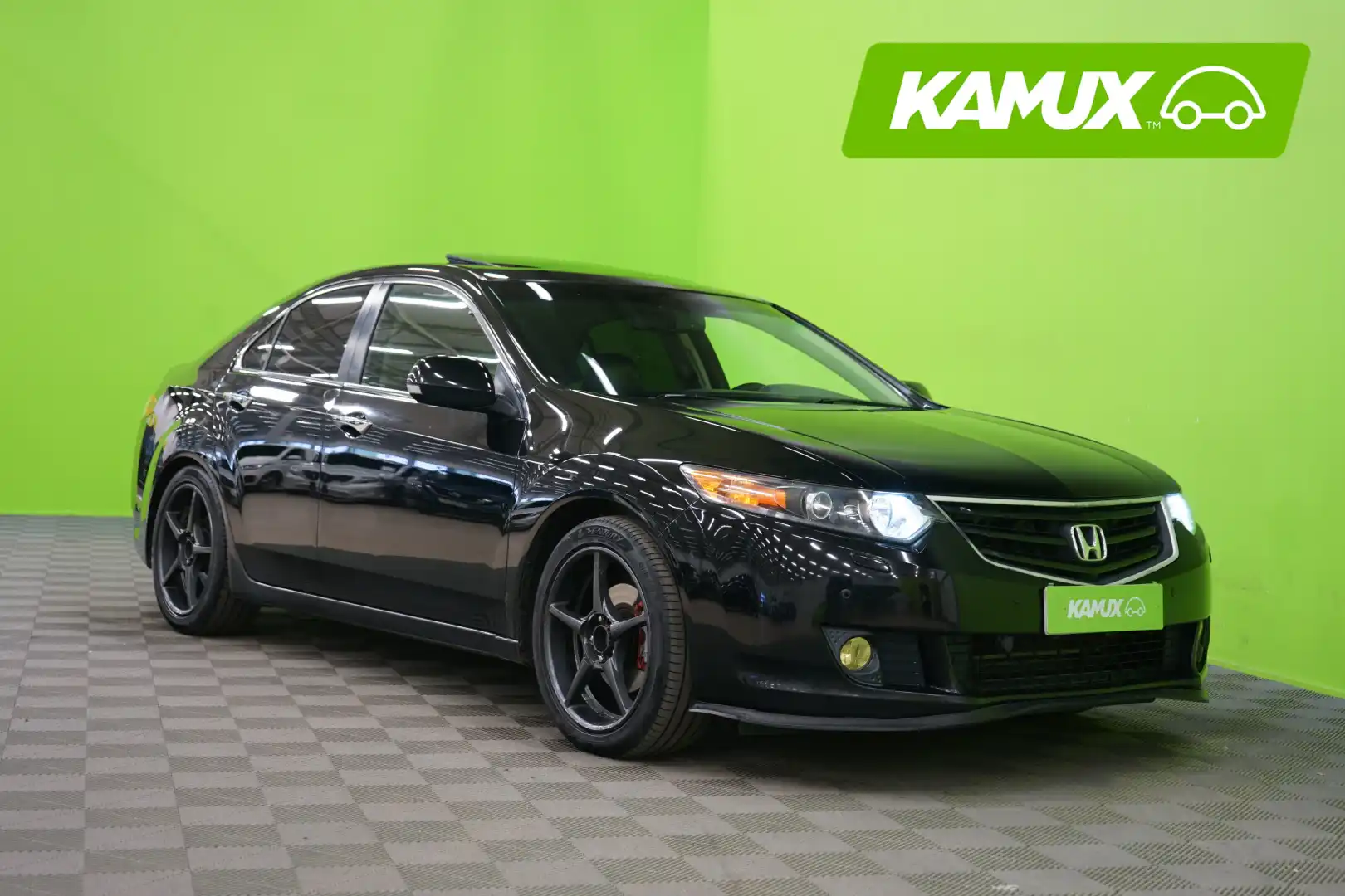 car-image