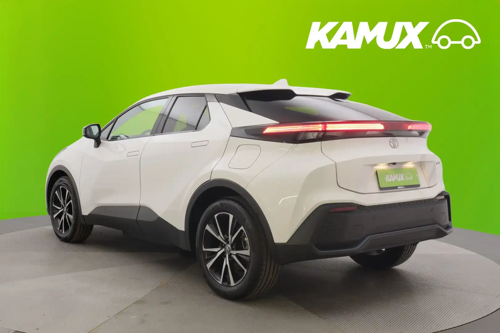 car-image