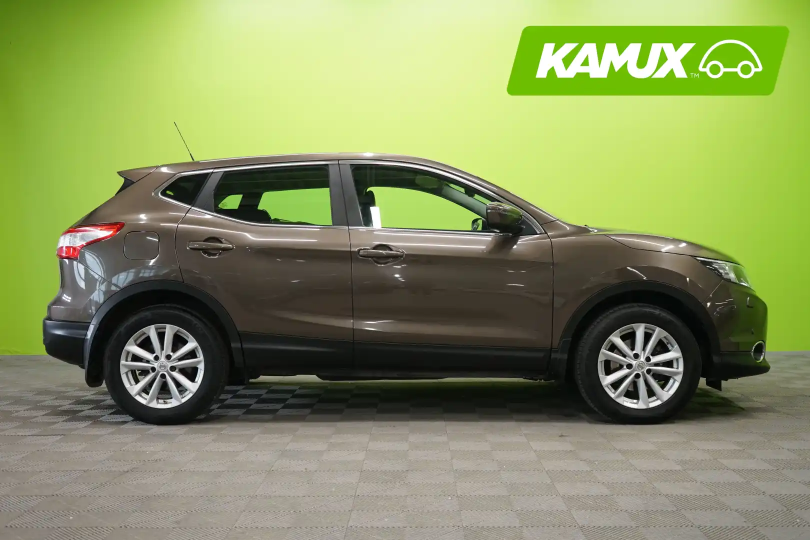 car-image
