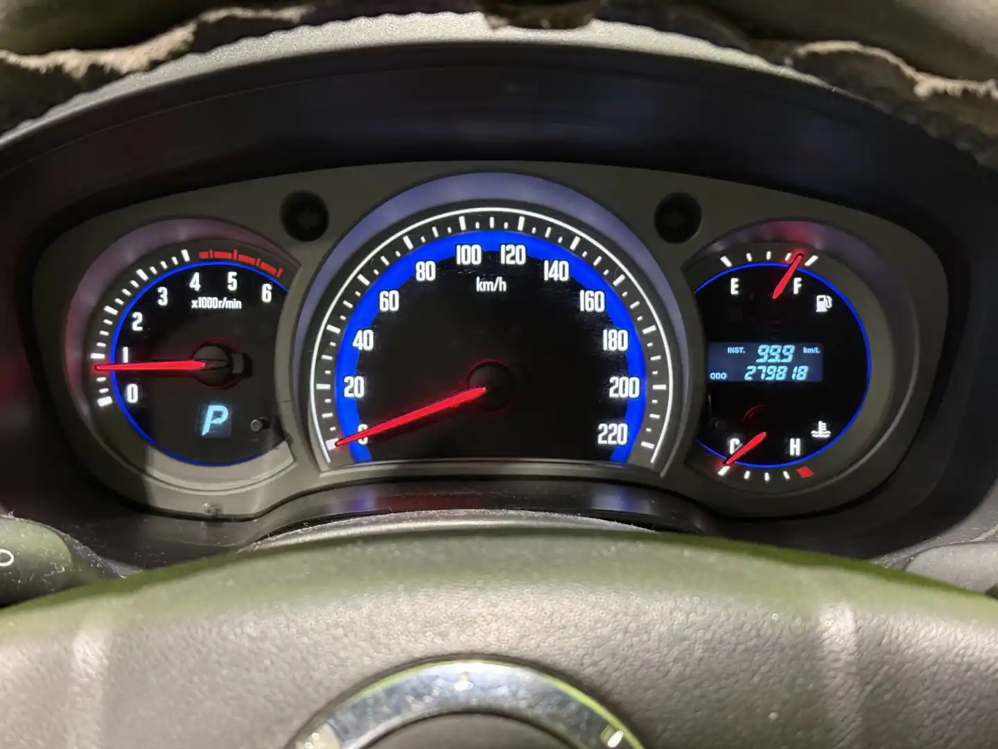 car-image
