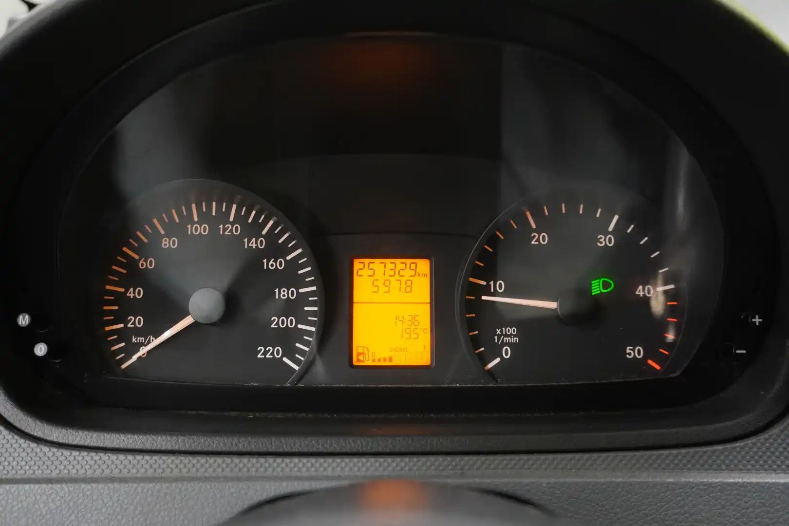 car-image