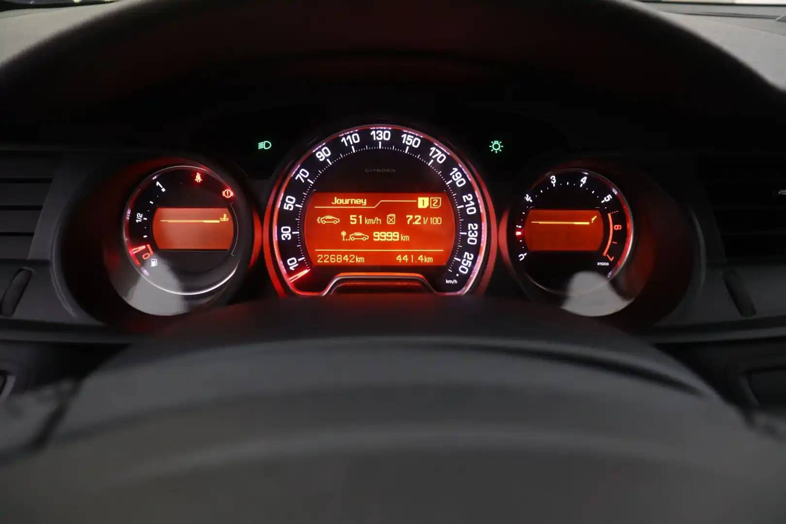 car-image