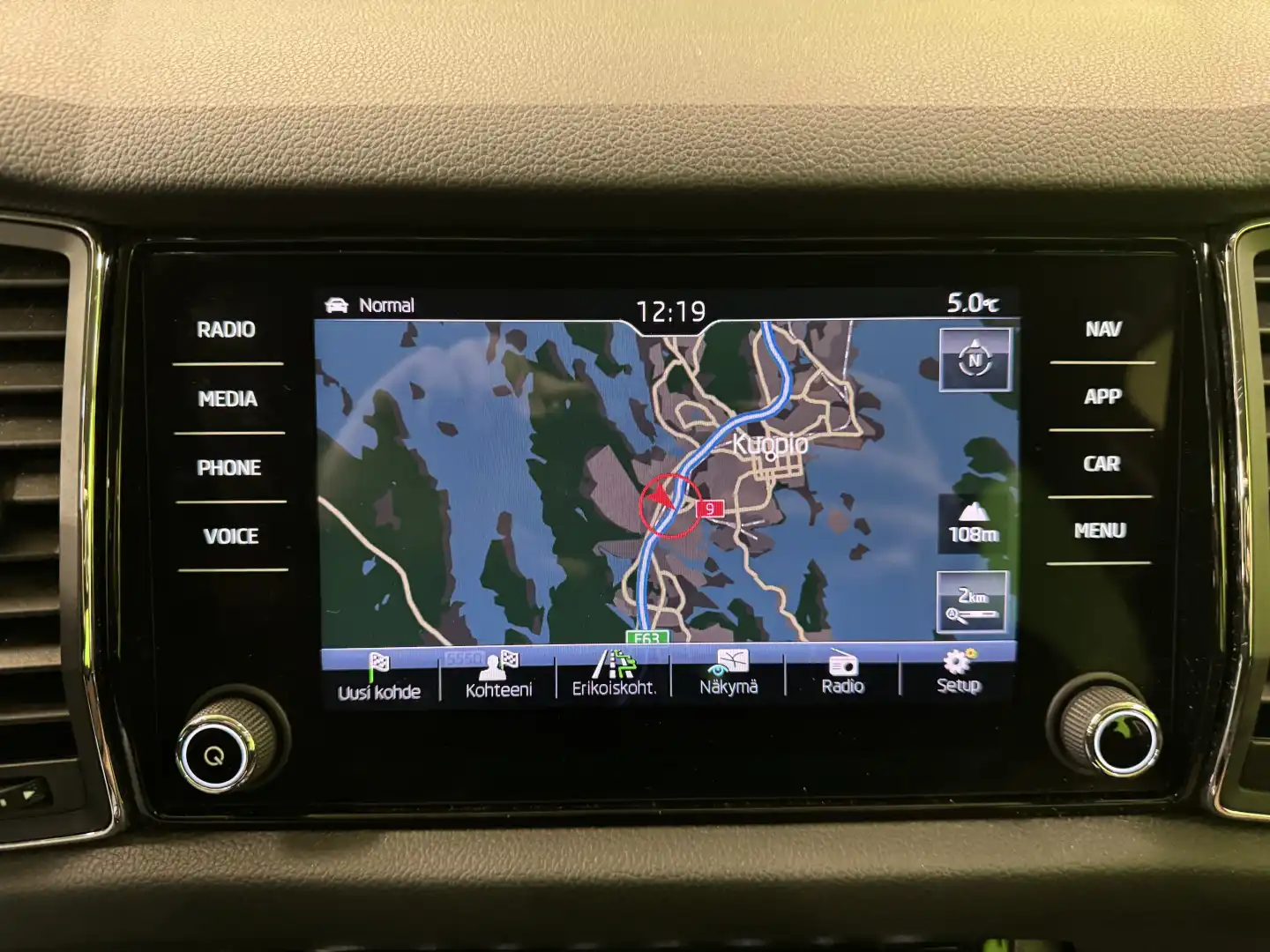 car-image