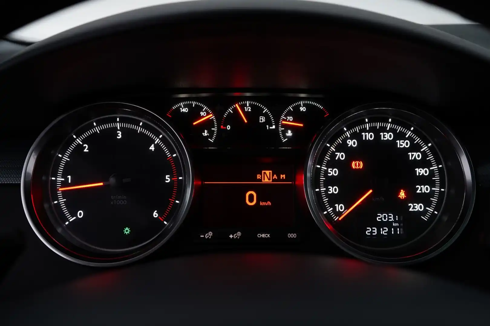 car-image