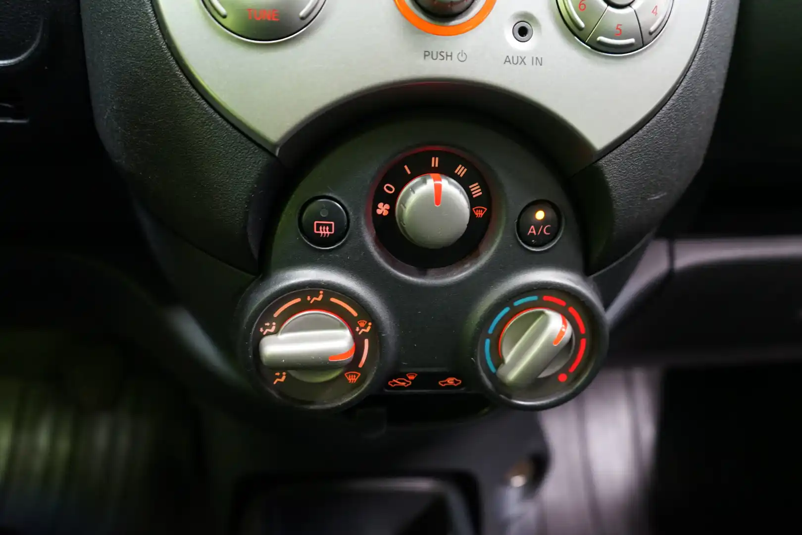 car-image