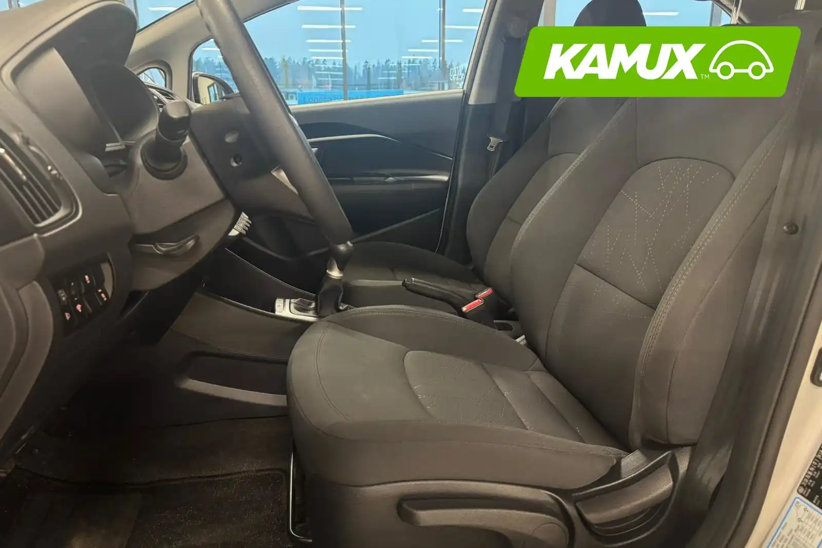 car-image