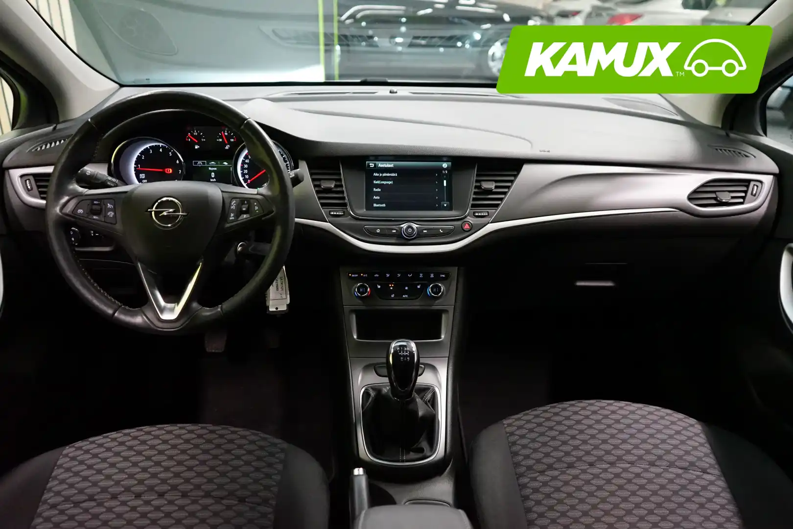 car-image