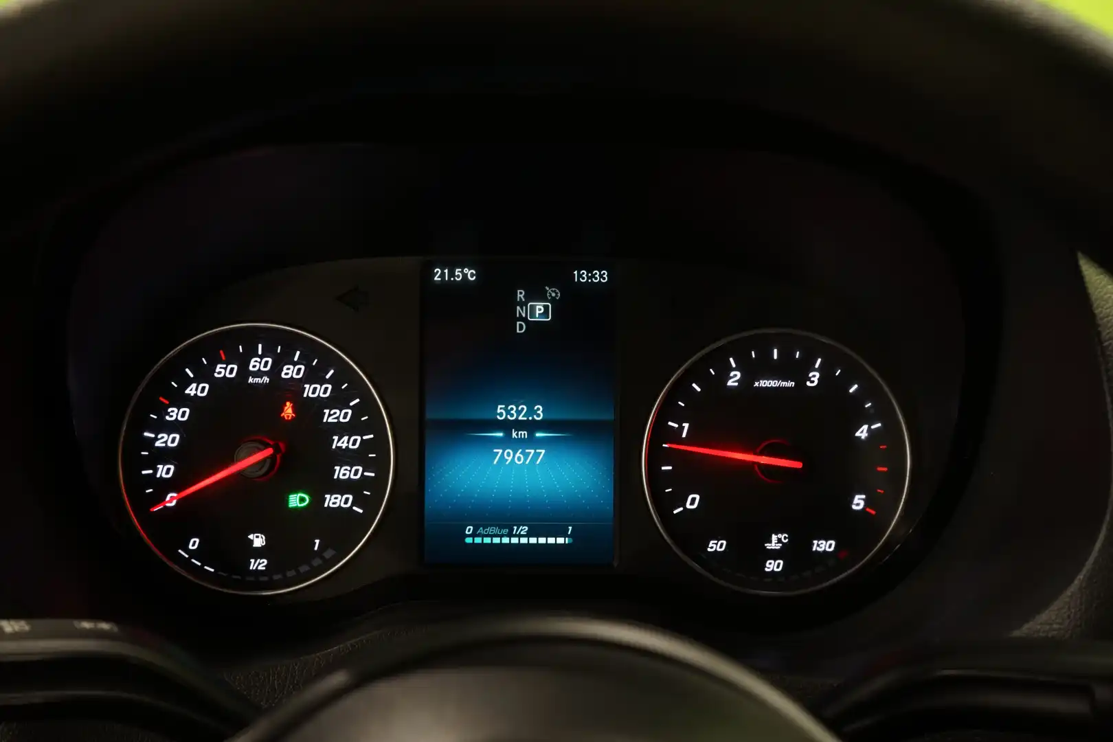 car-image
