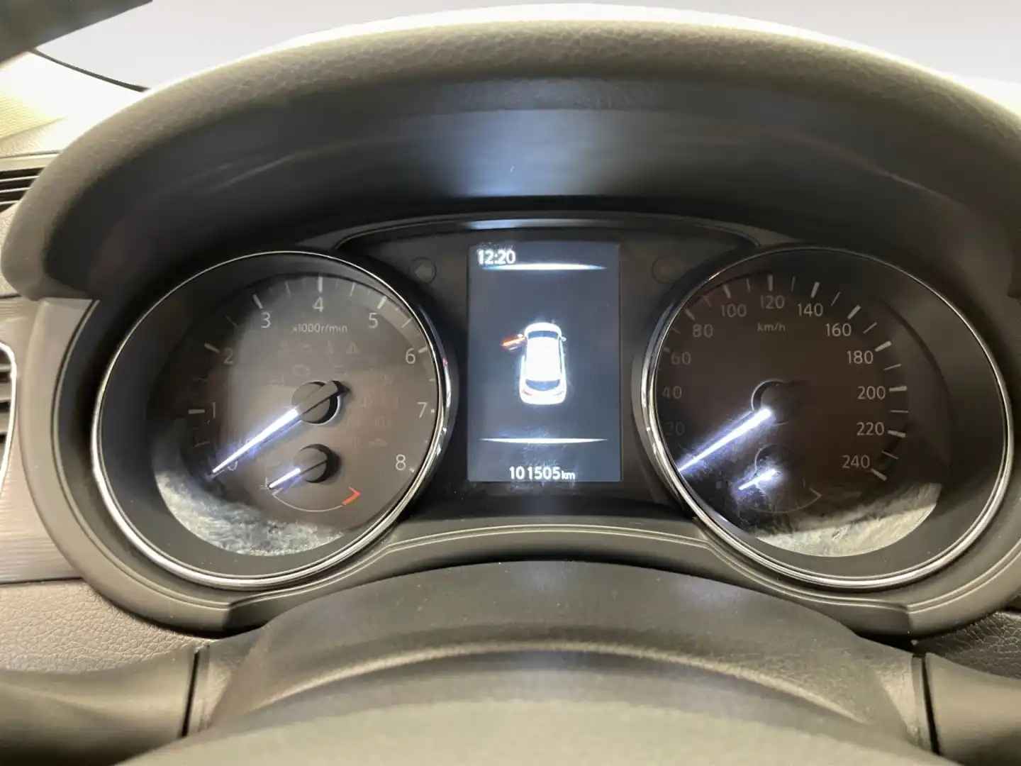 car-image